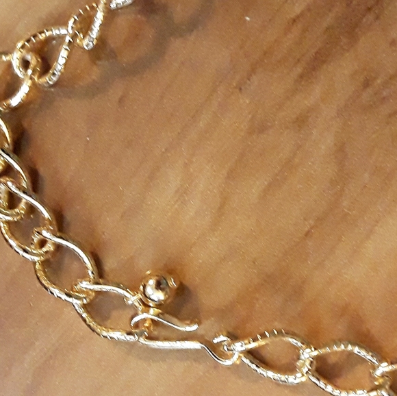 Statement Necklace - Picture 4 of 5